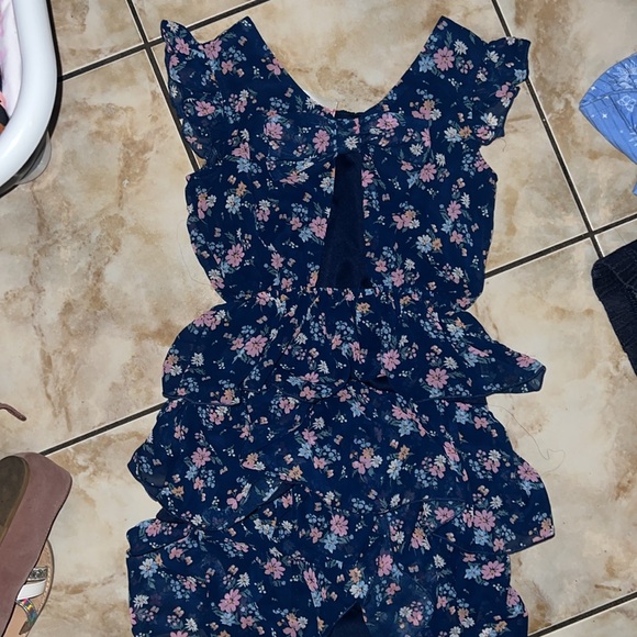 Dress - Picture 2 of 2